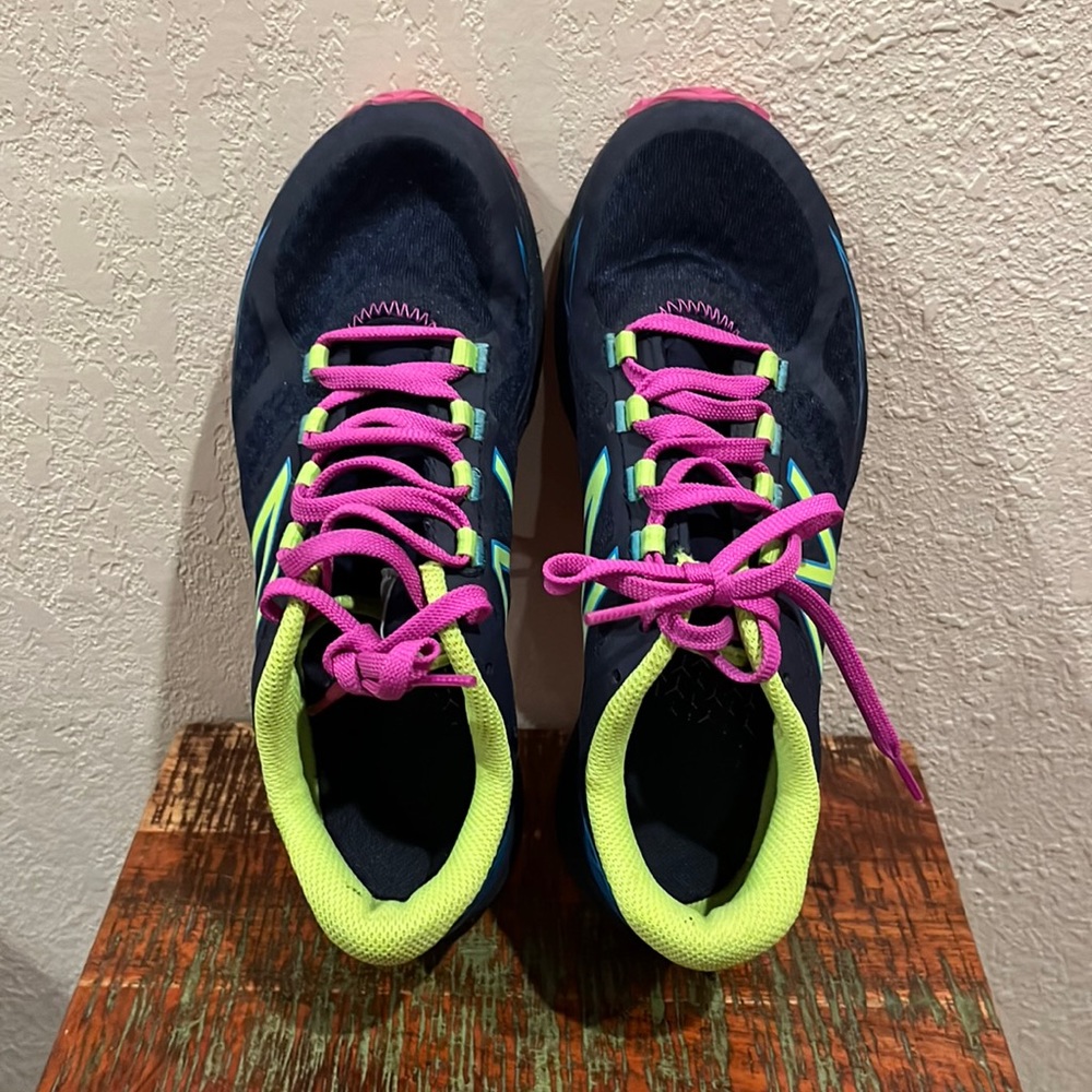 Women’s New Balance Vazee Summit Trail Runners